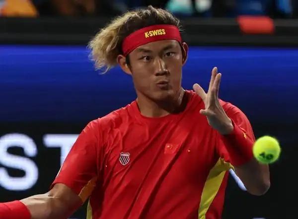 开云体育登录-阿拉维斯逆袭战胜强敌，实力获得认可