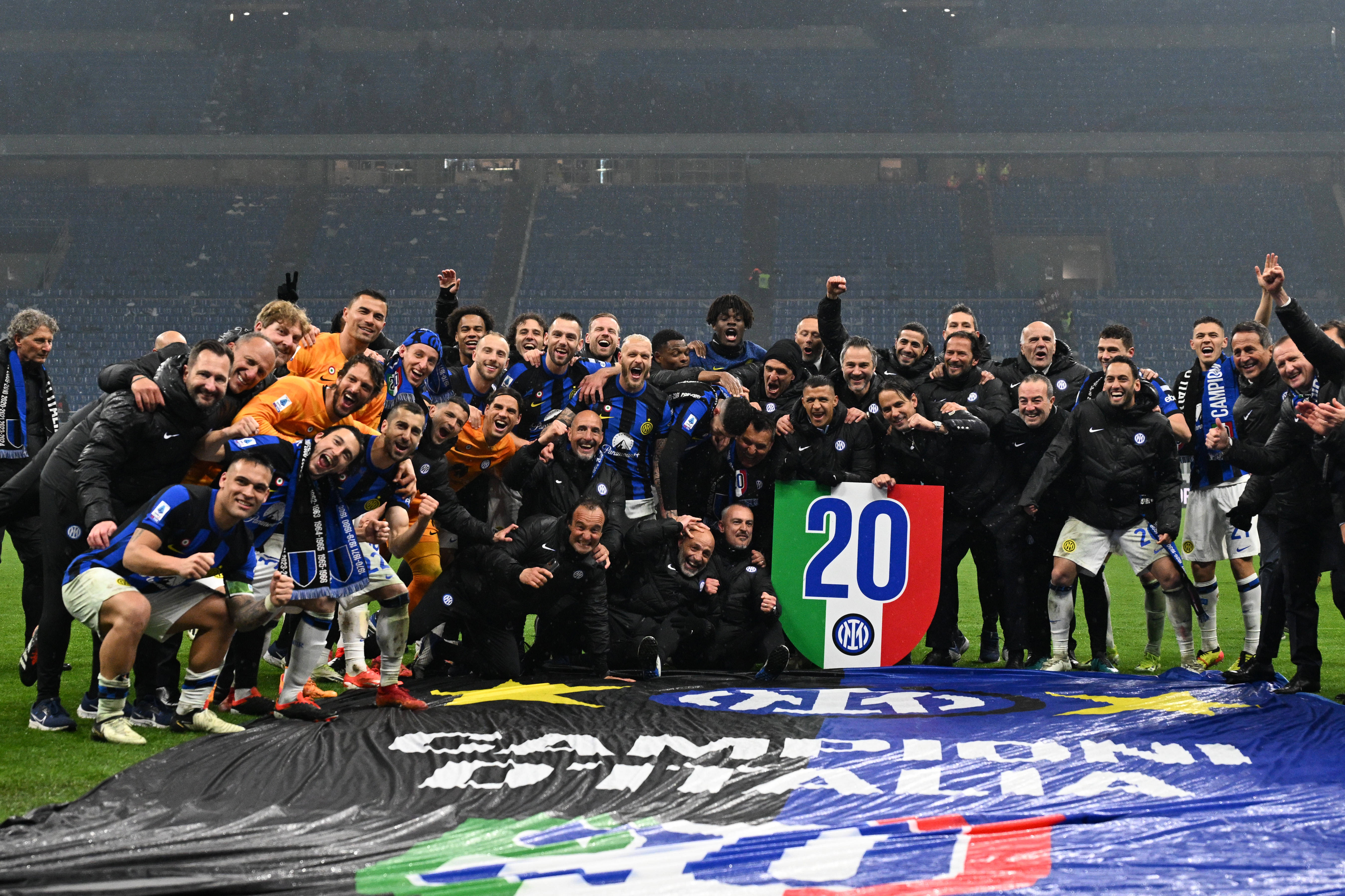 开云体育app-国际米兰客场大胜，排名意甲联赛榜首的简单介绍