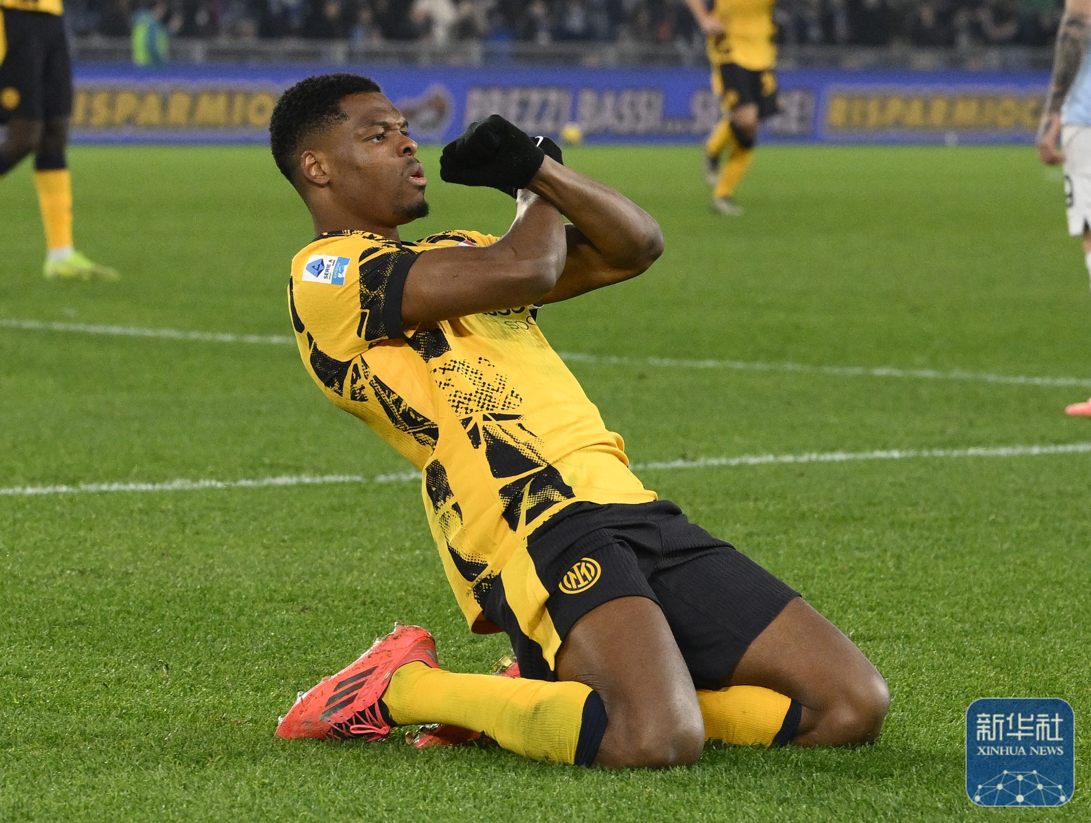 国际米兰客场大胜，排名意甲联赛榜首的简单介绍