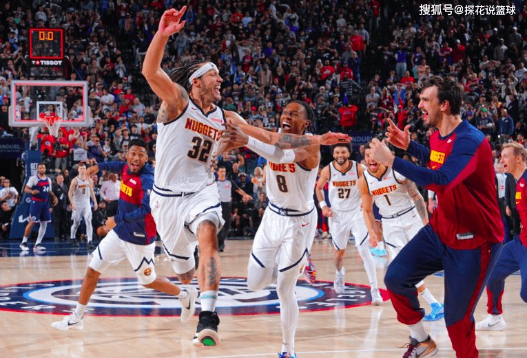 包含快船客场力克魔术，莱昂纳德神奇发威逆转胜出的词条