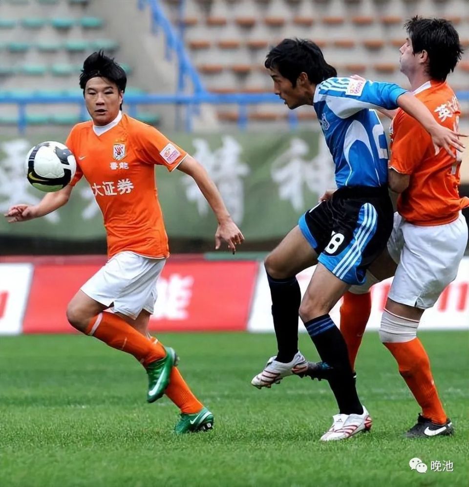 大连足球俱乐部与山东鲁能队，对决情景惊心的简单介绍
