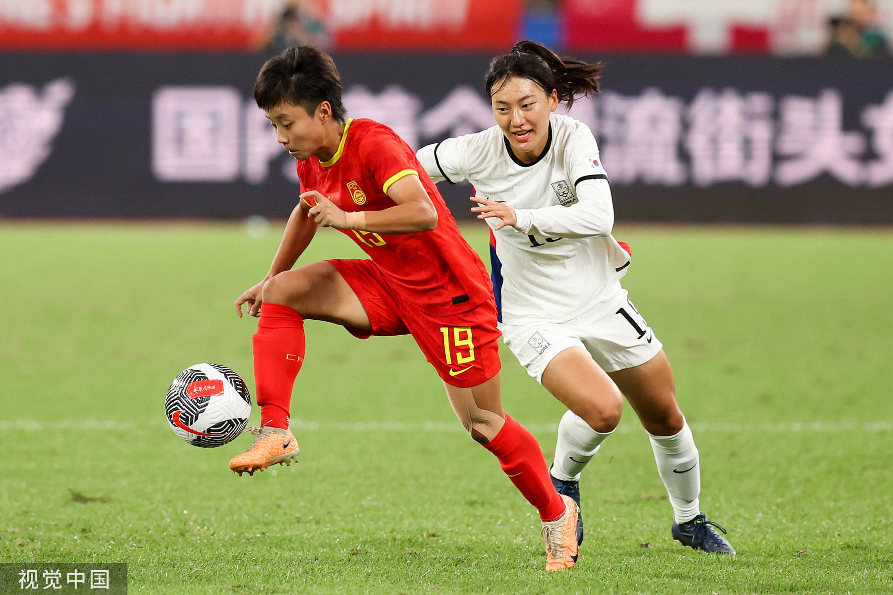 关于中国女足实力雄厚，备战国际赛事的信息