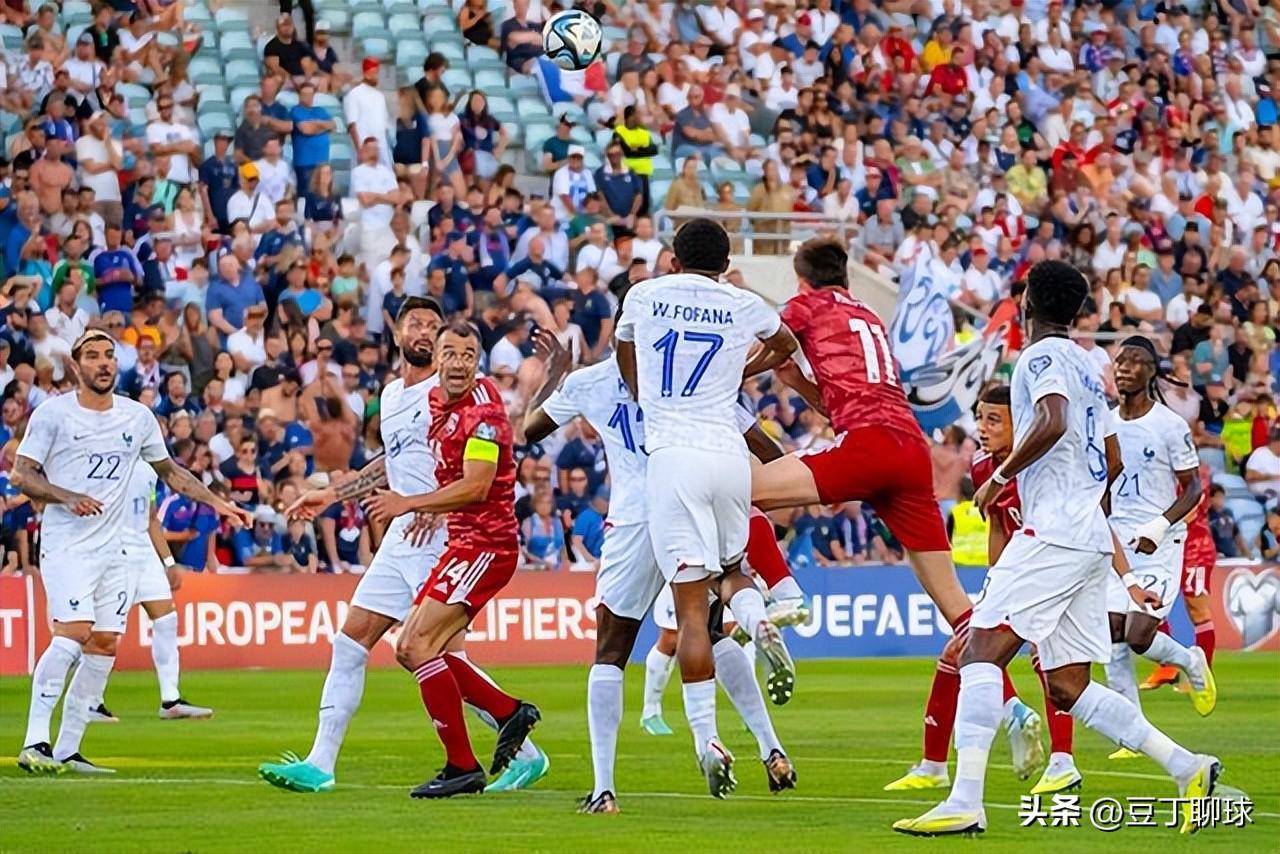 挪威队与法国队在国际比赛中对抗