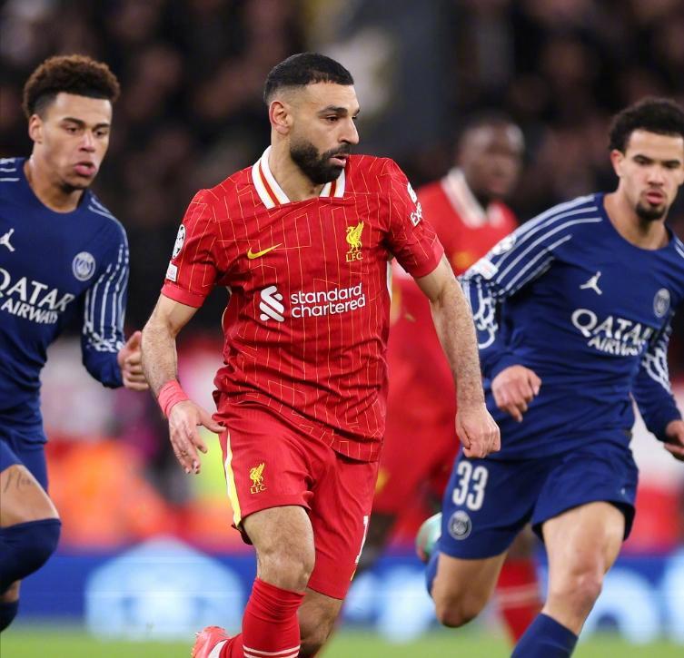 开云体育官网-利物浦主场大胜欧冠半决赛晋级