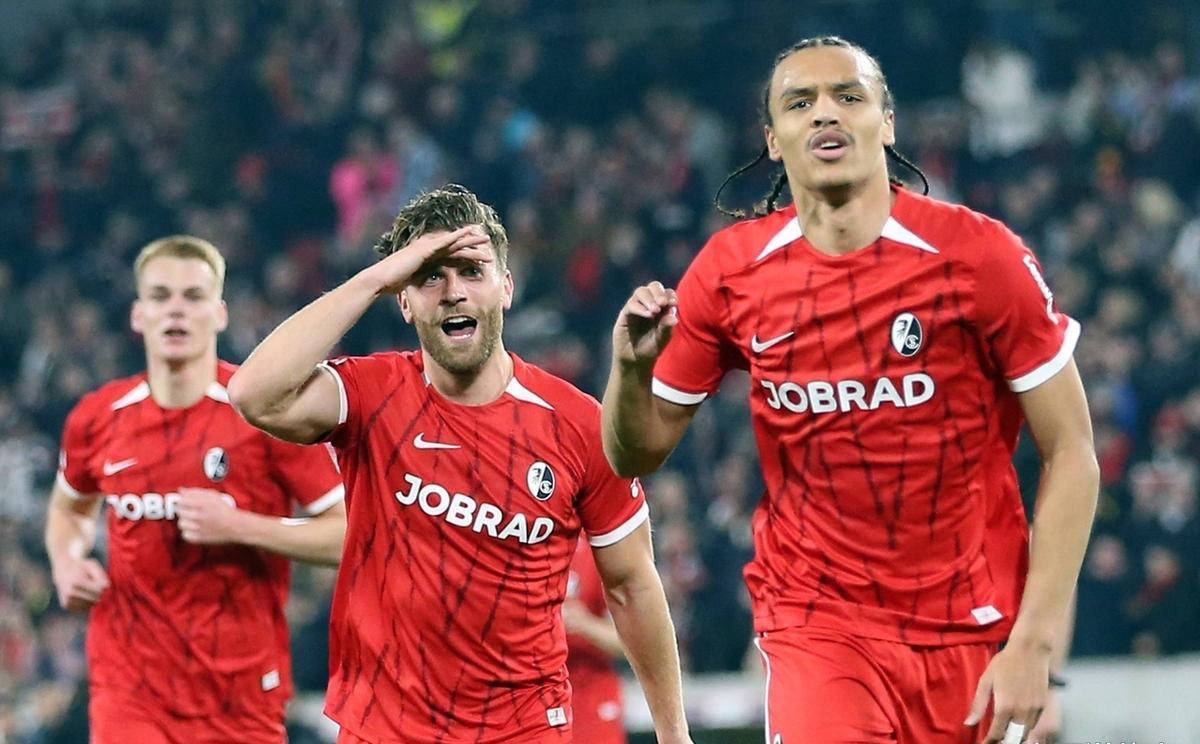 包含弗赖堡球员努力作战，取得对手外战胜的词条