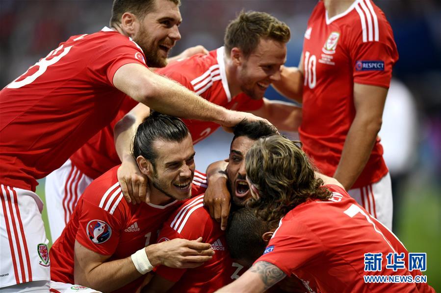 关于意大利险胜俄罗斯，小组头名牢不可破的信息