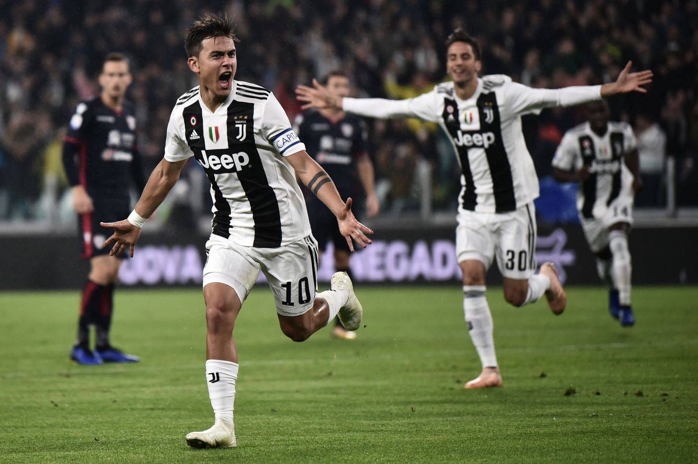 尤文图斯客场大胜布拉格利亚，小组赛领跑