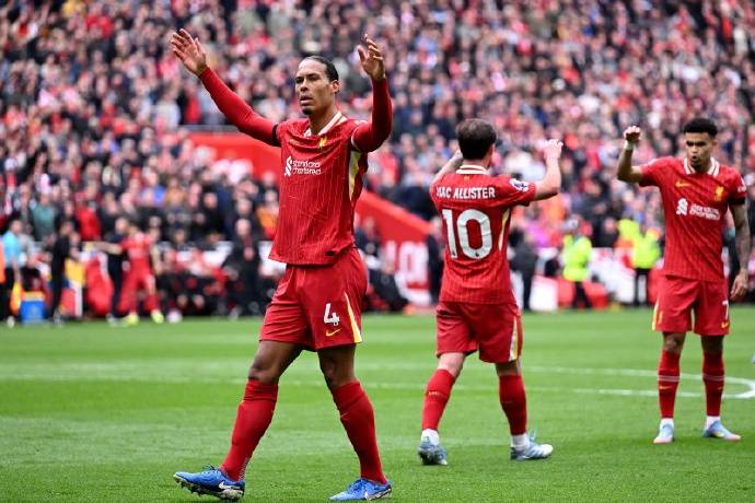 利物浦客场大胜西汉姆联，继续保持领先