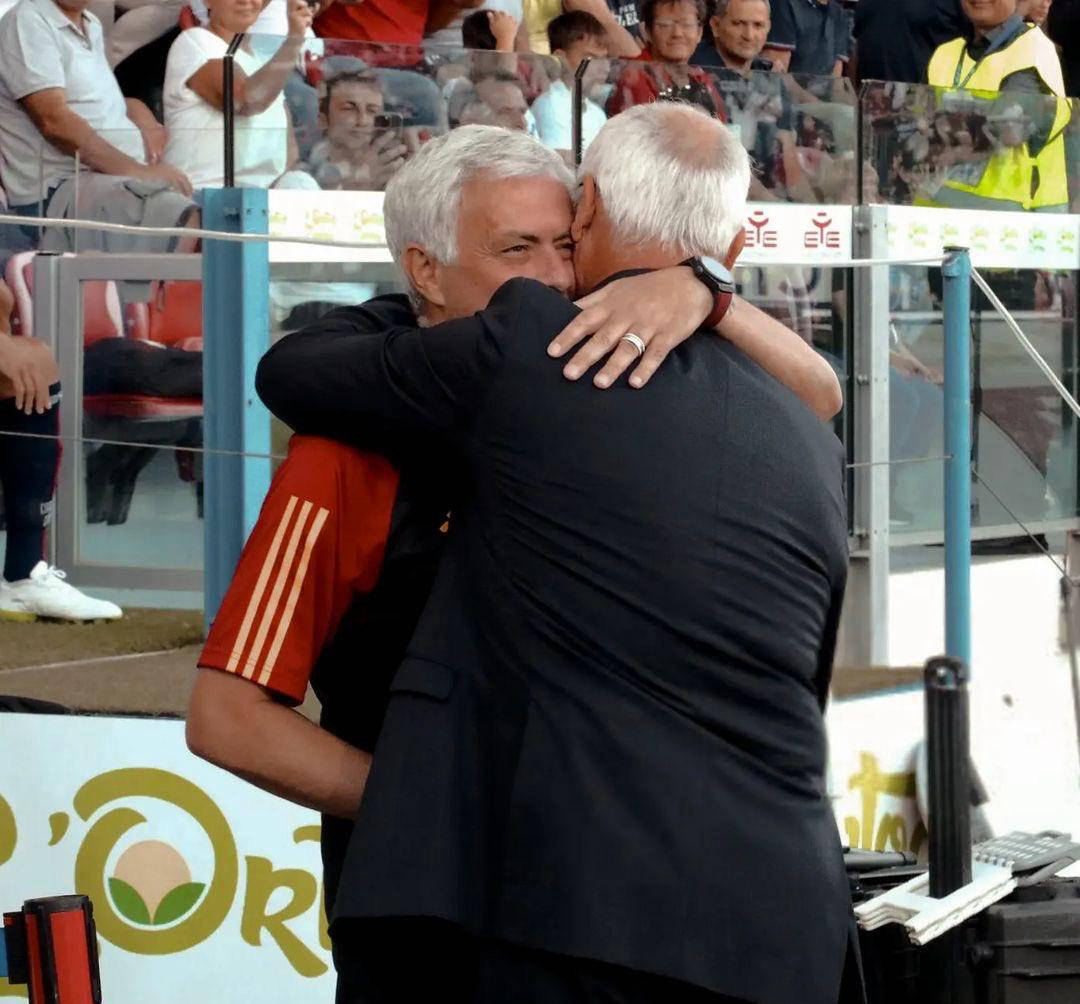 尤文图斯主帅拉涅利推崇球队协作精神，誓要力争晋级