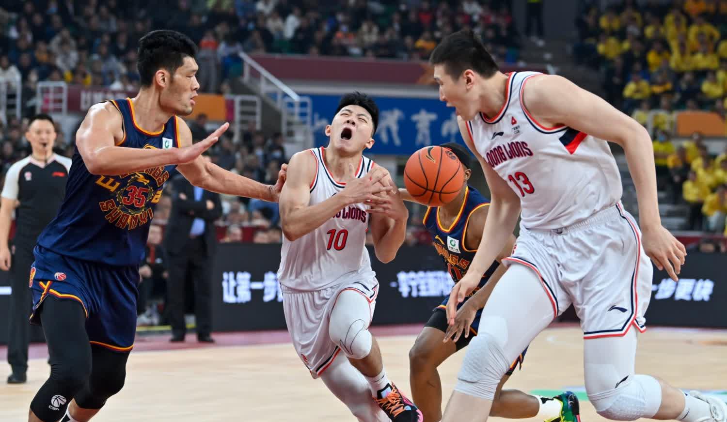 开云体育入口-广厦队主场惨败，衰败一波三折