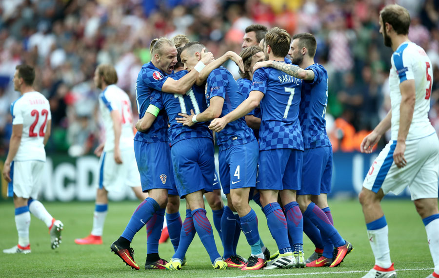 开云体育入口-波兰客场逼平克罗地亚，积分排名垫底