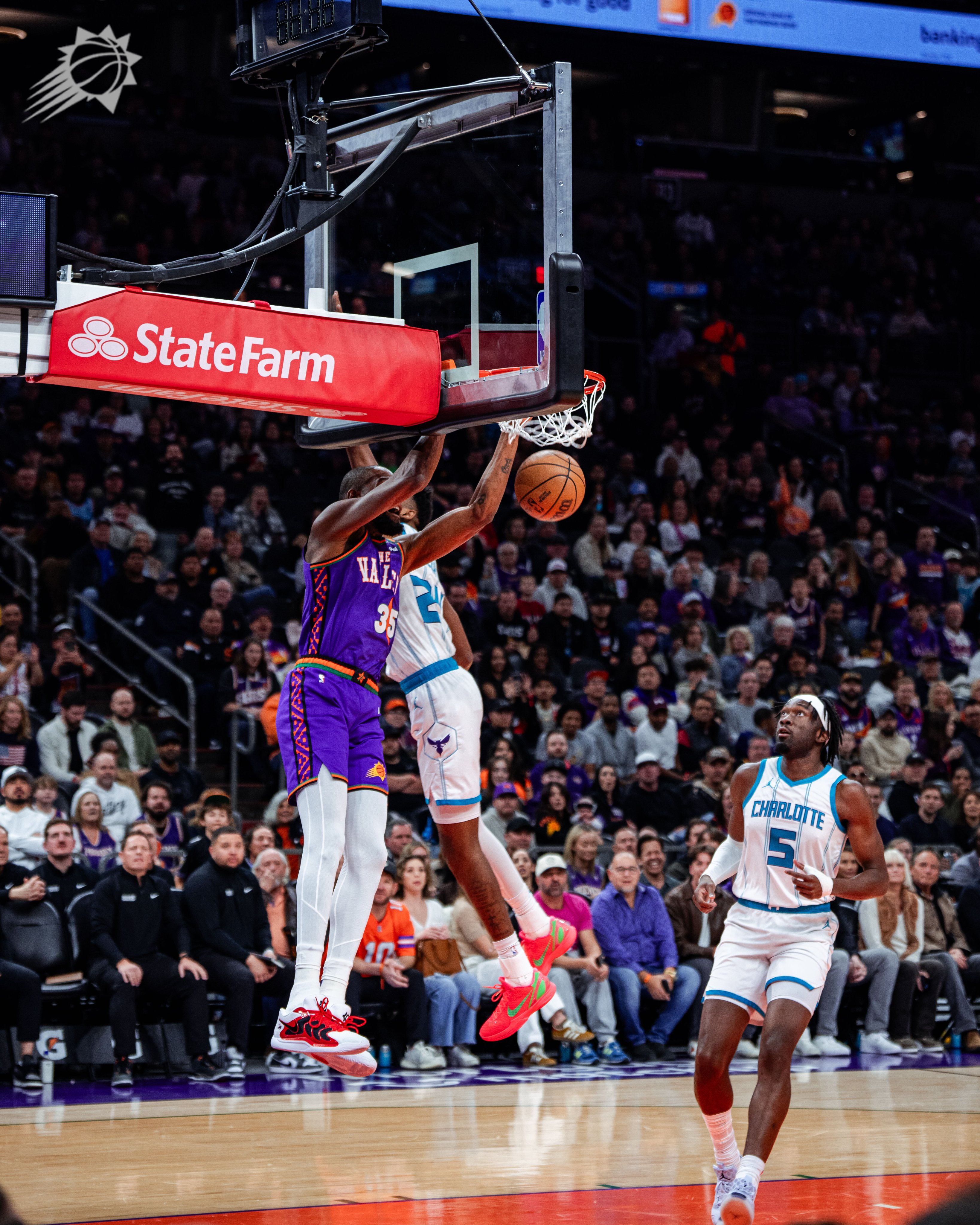 开云体育中国-休城火箭队在主场大破黄蜂队，势不可挡