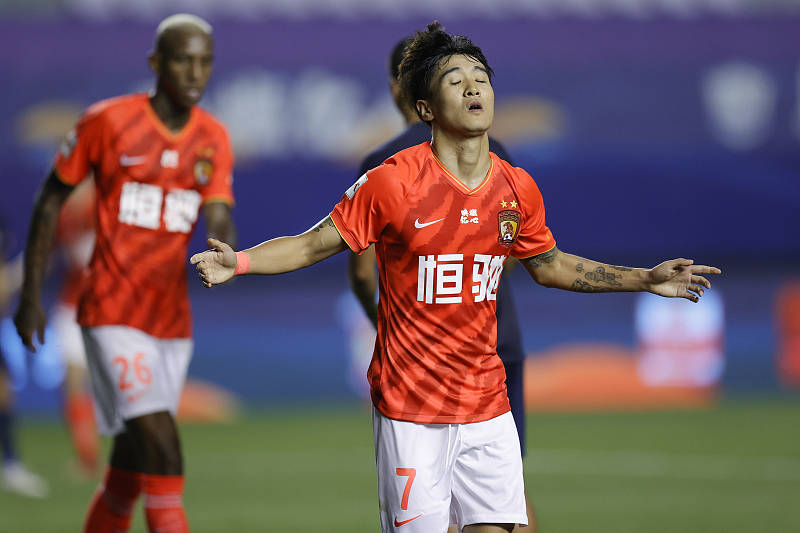 开云体育APP下载-江苏苏宁客场获胜，斩获胜利领跑积分榜