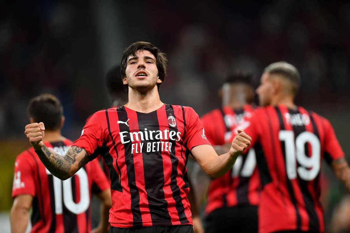 开云体育入口-那不勒斯主场大胜，AC米兰客场不敌