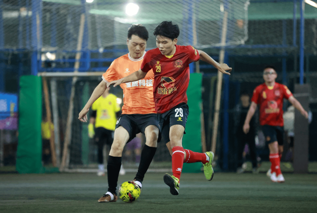 开云APP-加拿大羽毛球选手奋勇拼搏夺第三十二