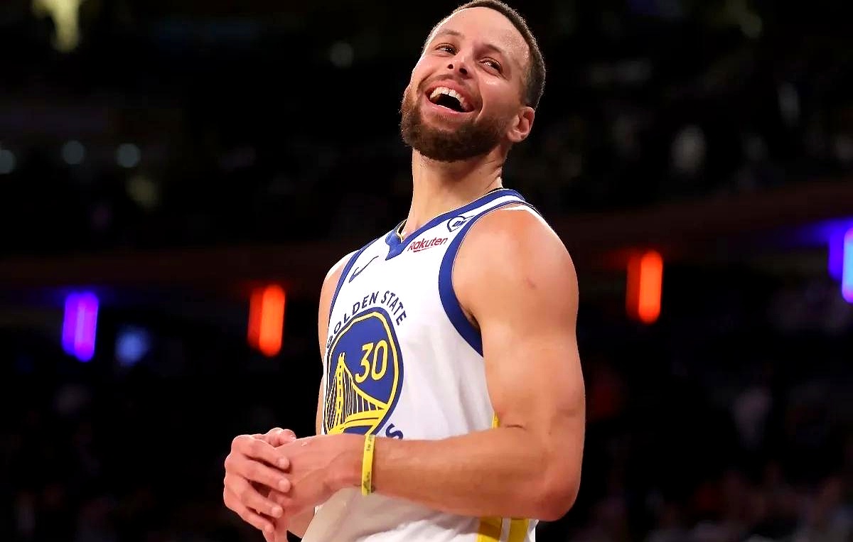 关于老鹰爆冷胜猛龙，球员状态爆发带动团队飞升的信息