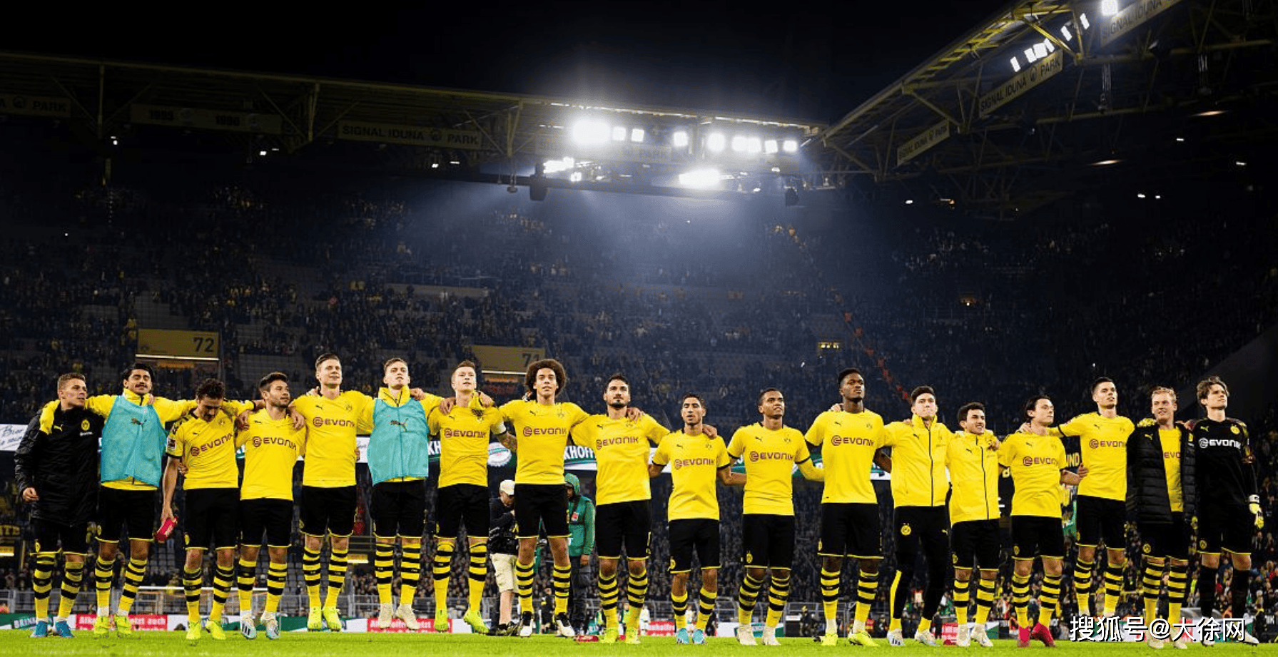 赫罗纳客场辗转击败马德里竞技的简单介绍