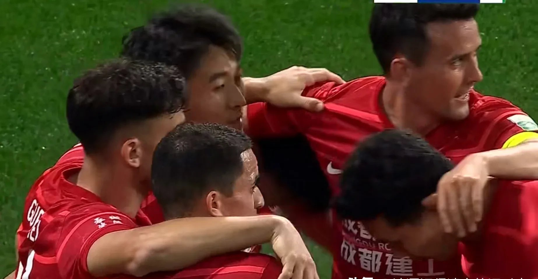 球队在比赛中以固若金汤的防守获胜