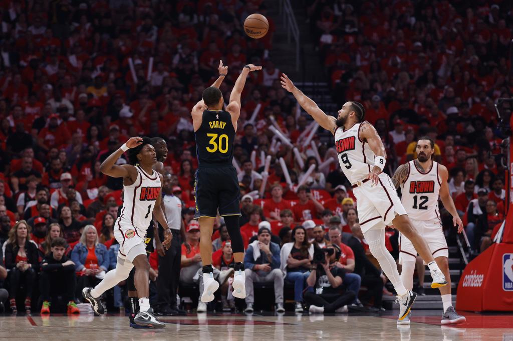 开云体育登录-建业继续保持主场优势，豪取三分