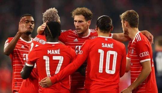 包含莱比锡红牛球队训练中出现新伤员的词条