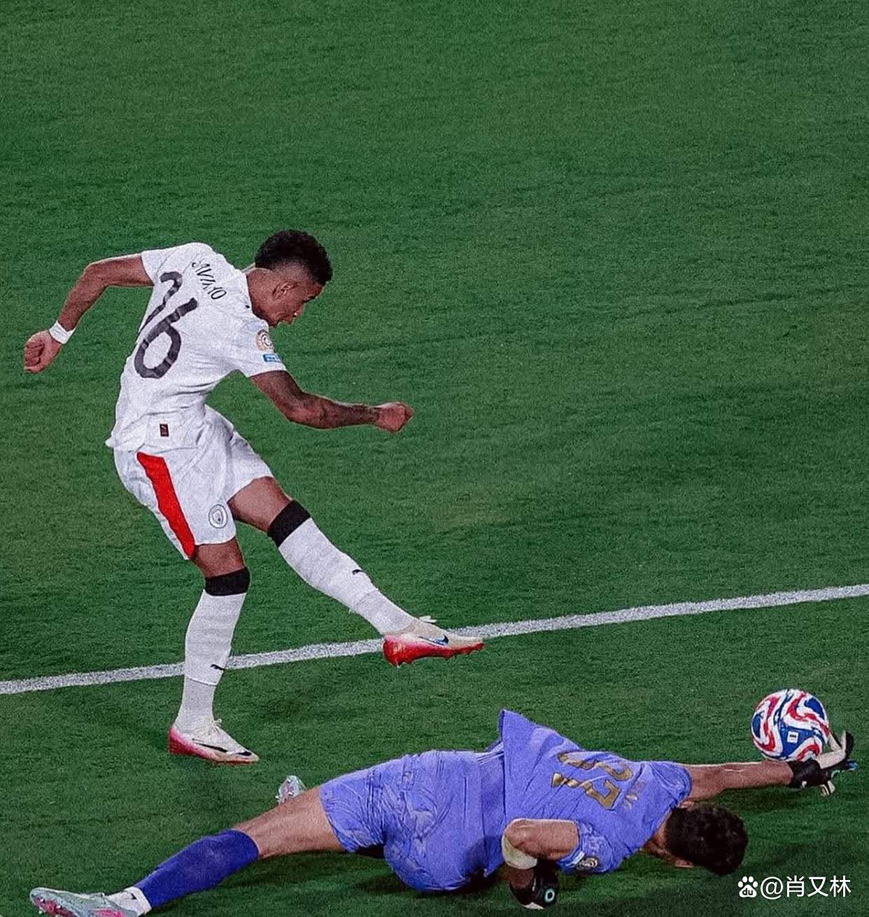 曼城守门将连续神扑，率领国家队一路过关斩将的简单介绍